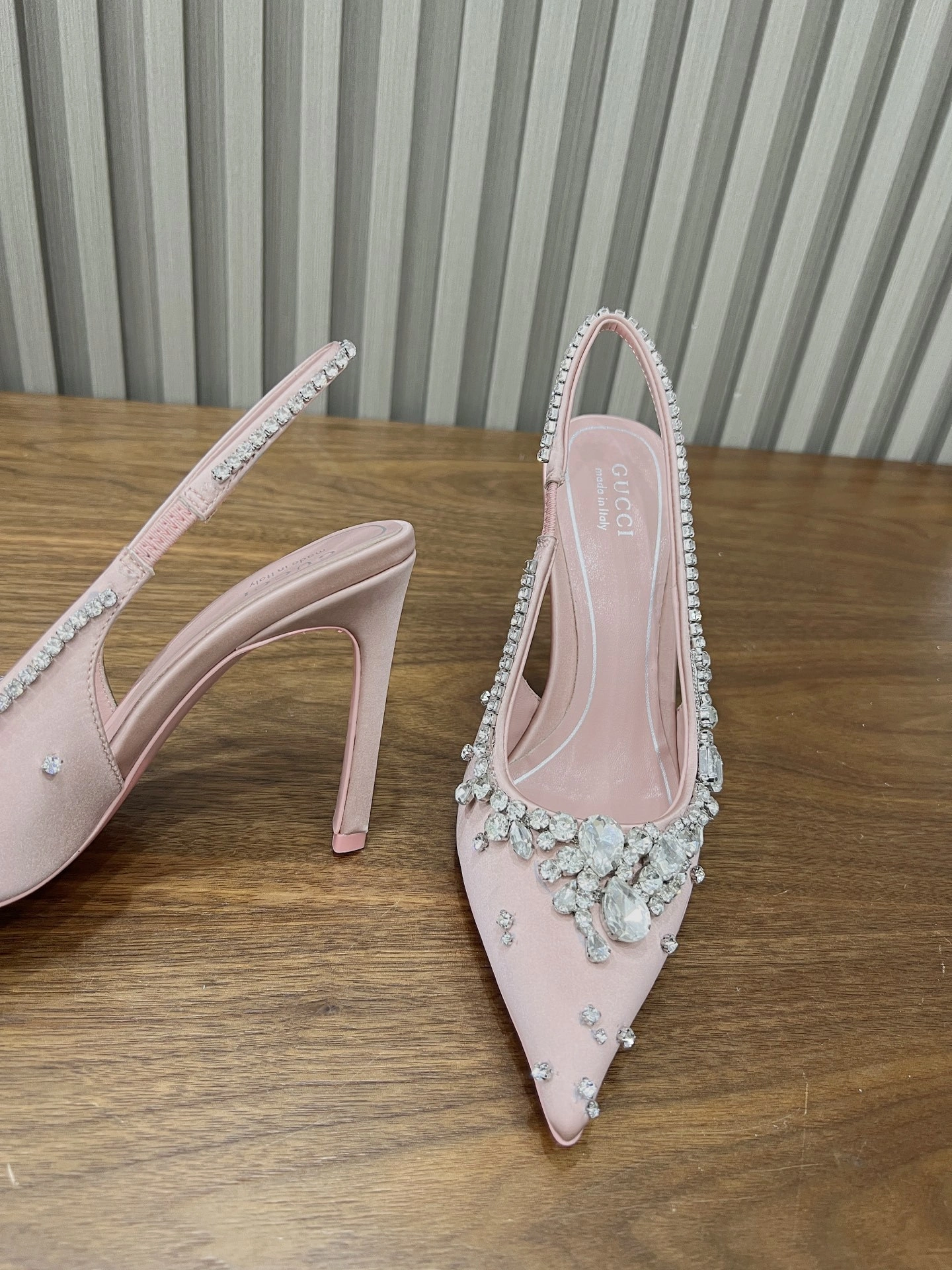 COCO-- 6u33i 812192FAD2V5741 sheepskin Heel height：10.5CM item:E-X198D4160